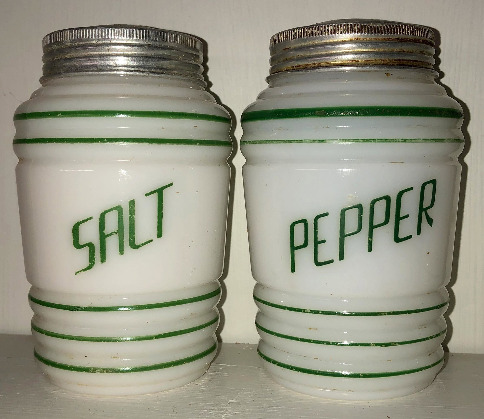 Hocking Glass Co. Salt & Pepper Shakers: Nice set in green over white
