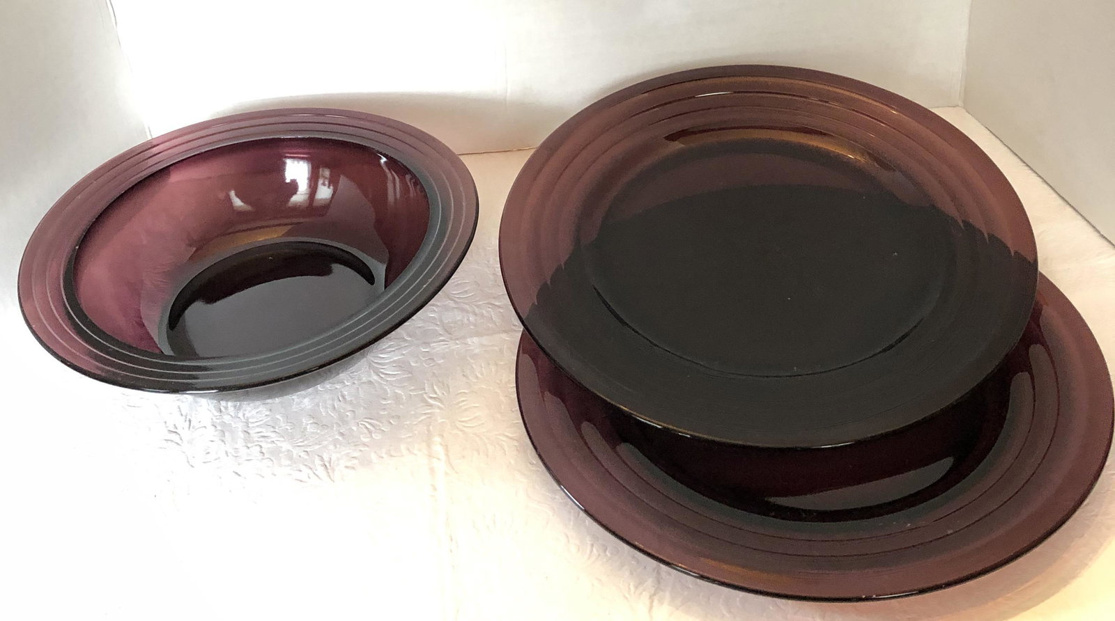 Hazel Atlas Moderntone Amethyst: 2 platters, 1 serving bowl