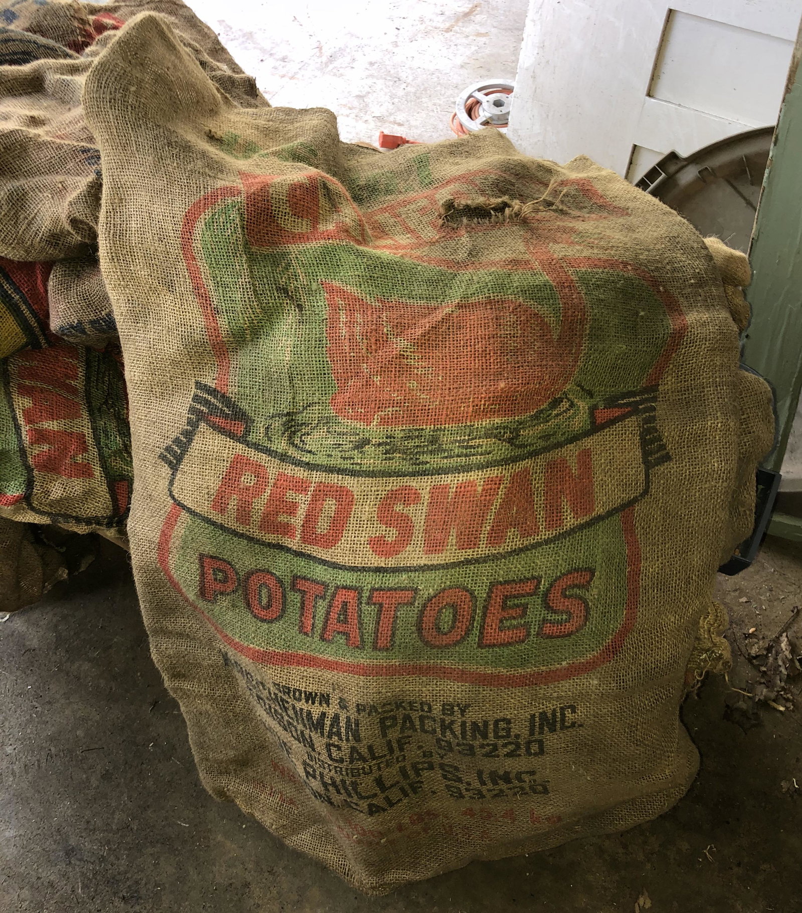 Large lot of burlap potato sacks: 2 boxes way over flowing