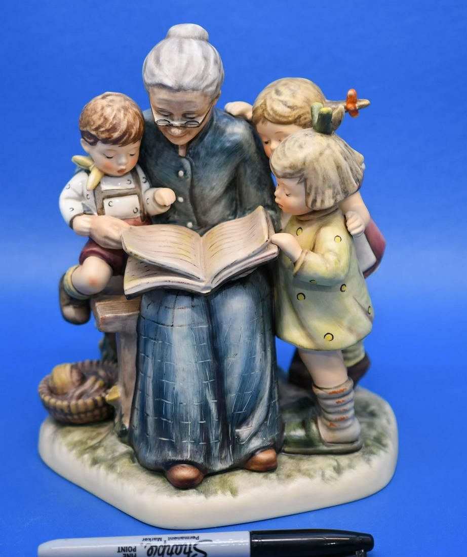 Hummel" A story from Grandma": Signed by Master Painter Limited Edition No. 9458 of 10000, Hummel Club Exclusive Edition 8" tall x 6-1/2" wide, weighs 2lb 2oz