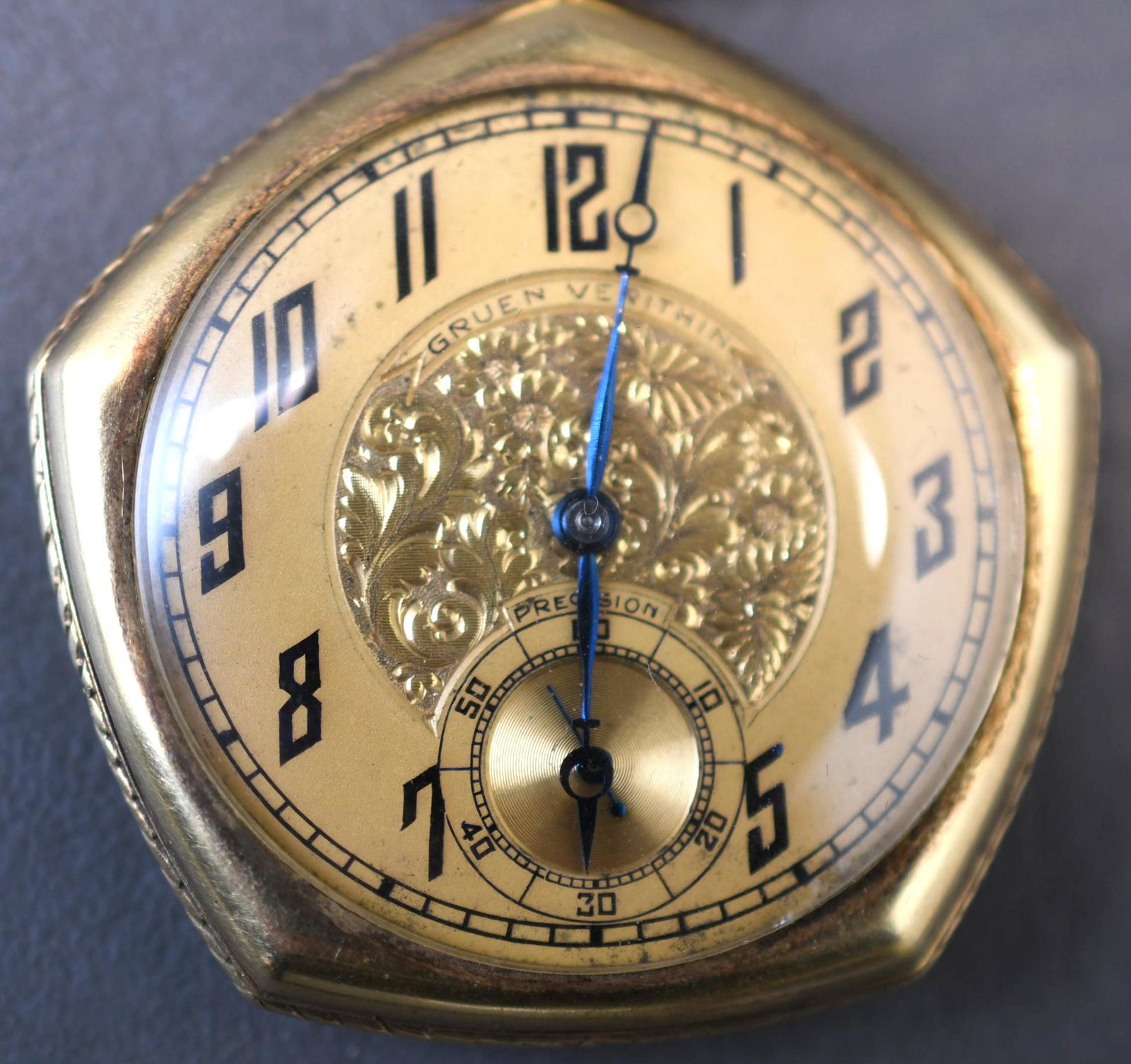14K Gold Gruen Verithin Precision Pocket Watch: 14K gold,Note with the watch says 16 DWT watch is working, Presentation personal appreciation of Kesley Schoepf president The Cincinnati Traction Co. 1925, 17 jewels, approximate total weight 2lb 5oz