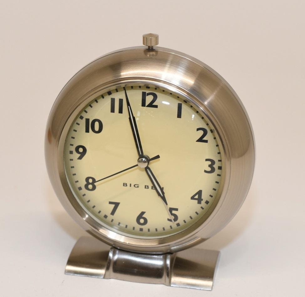 Big Ben quartz alarm clock`: 5" dia x 6" tall weighs 1 lb 5 oz & works