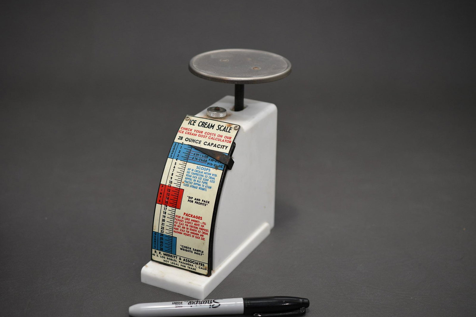 Unusual Vintage Ice Cream Scale: R. K. Merritt & Associates Pasadena, CA measures scoops, pints, and quarts 6-3/8" tall x 5-5/8 long x 2-1/4" wide base, tray measures 3-3/8" diameter, approximate weight 1lb