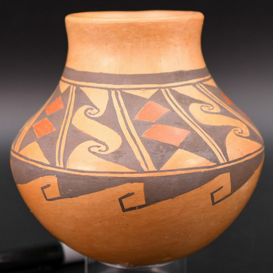 4-1/2" Wave Jar with Diamonds, Rena Kavena 1984: 4-1/2 inches tall with 4-1/2 inch diameter. Hand coiled