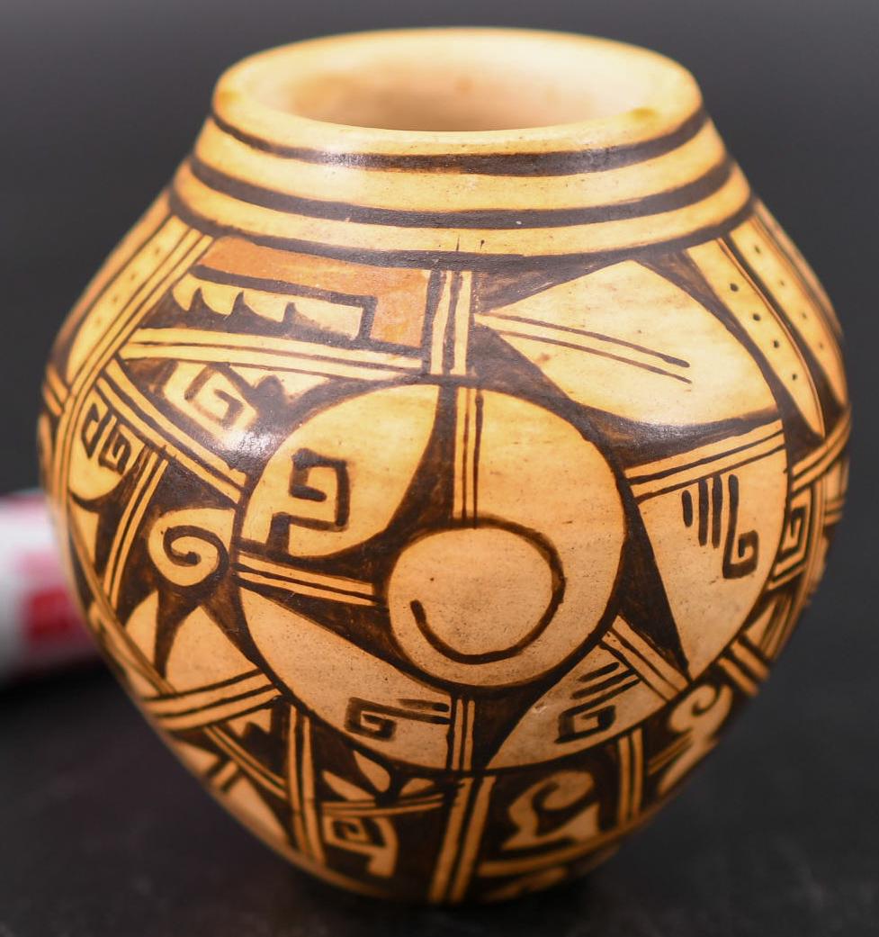 2" Mini Jar with Mosaic, Dee Tootsie (Hopi) (1 of 6)