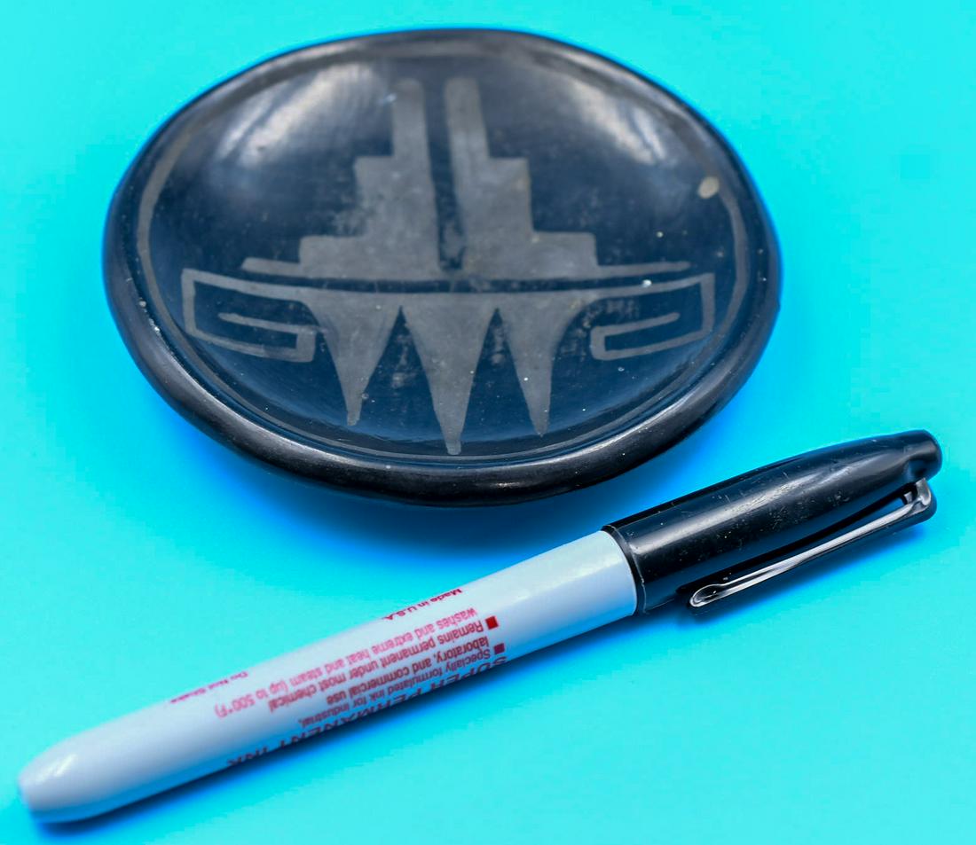 San Ildefonso pottery, Plate, Black on Black, Rose Gonzalez (1 of 4)