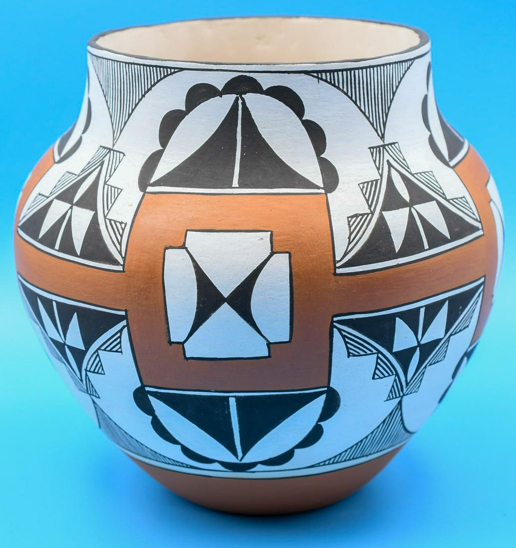 Jar, L. A. Cheromiah, (Old Laguna, NM) (1 of 6)