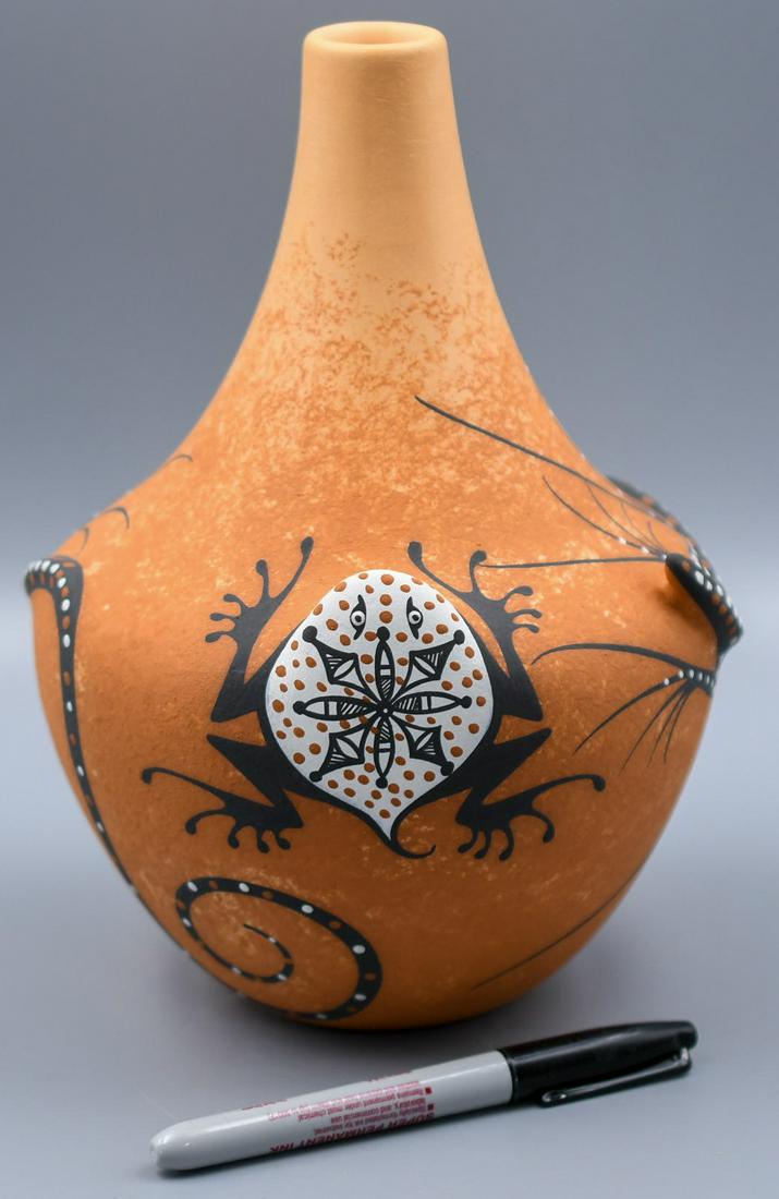 Zuni Two Lizards and Frog Narrow-Necked Vase, Deldrick and Lorenda Cellicion (1 of 6)