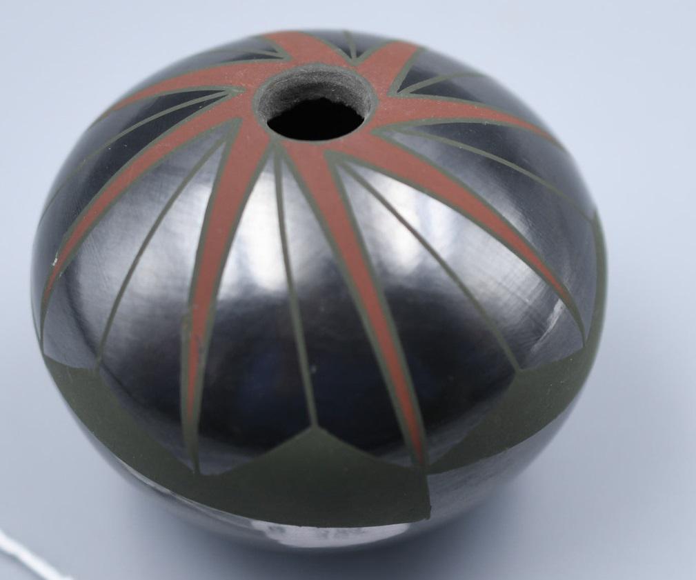 Black on Black with Brown Accent, Starburst Seedpot, Amelia HDEZ: 2-1/2 inches tall with 2-3/4 inch diameter. Hand coiled