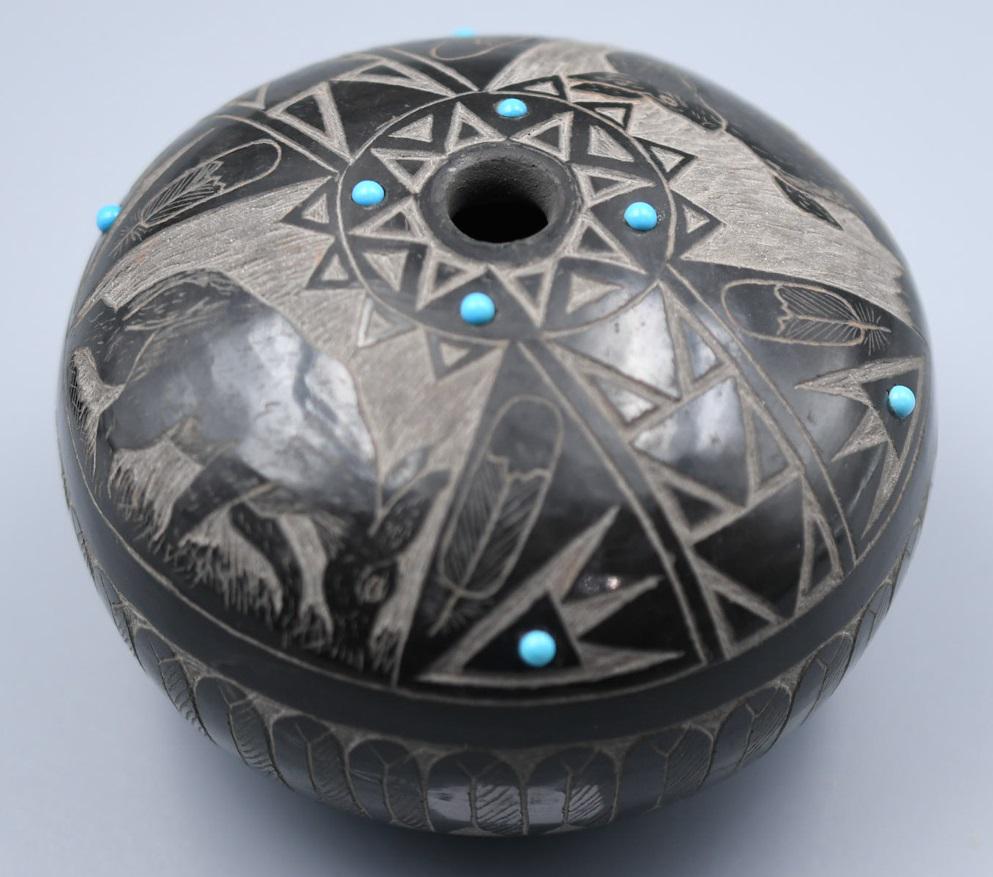 Black Feather Sgraffito Seedpot with blue seed inlays, Red Starr (Sioux, 2K8U9) (1 of 10)