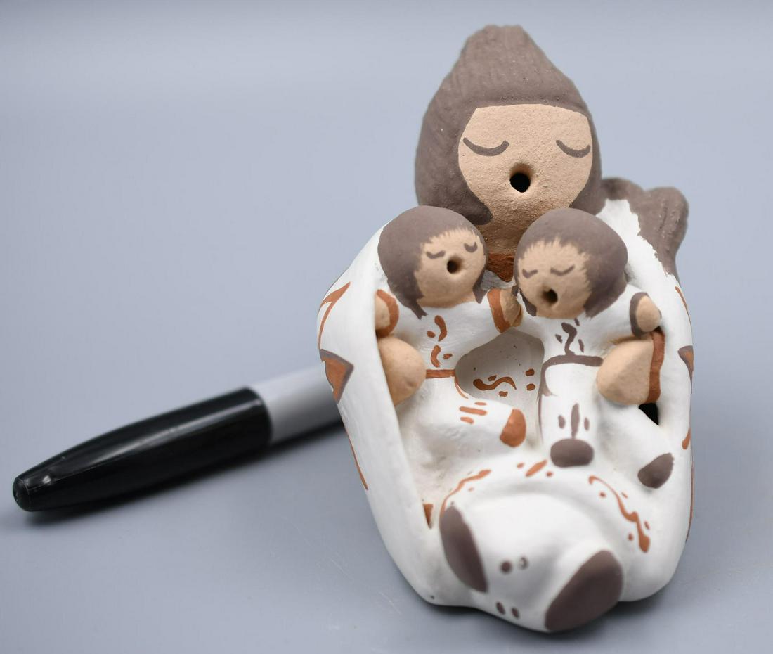 Isleta, Storyteller with Two Children, Chris Teller (1 of 6)