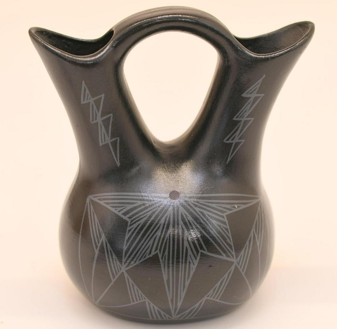 Laguna, Black Wedding Vase, Corn Silk (1 of 8)