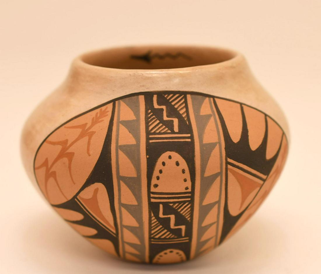 Jemez, Tan Jar with Corn Design, Juanita Fragua (1 of 9)
