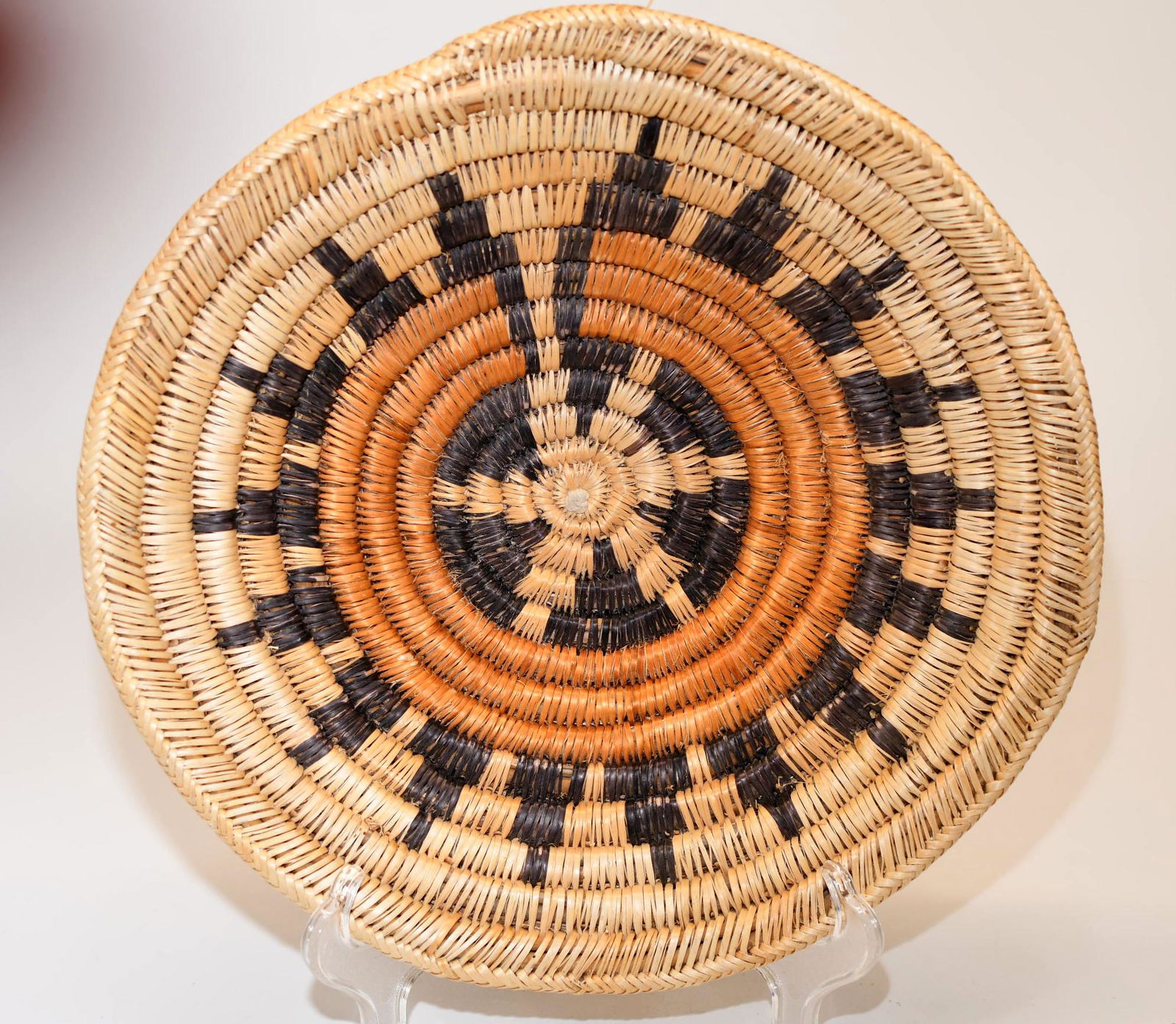 2-1/2" tall basket (Navajo wedding basket) (1 of 5)