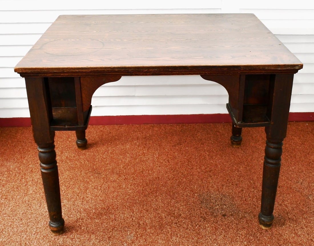 Antique Bar poker Table: Solid Oak with corner pockets. READ OUR SHIPPING POLICY'S! This will be In person pick up or contact UPS store in Kenosha, or your own shipper, the UPS store phone number is in our policy's. 30 3/4"H,
