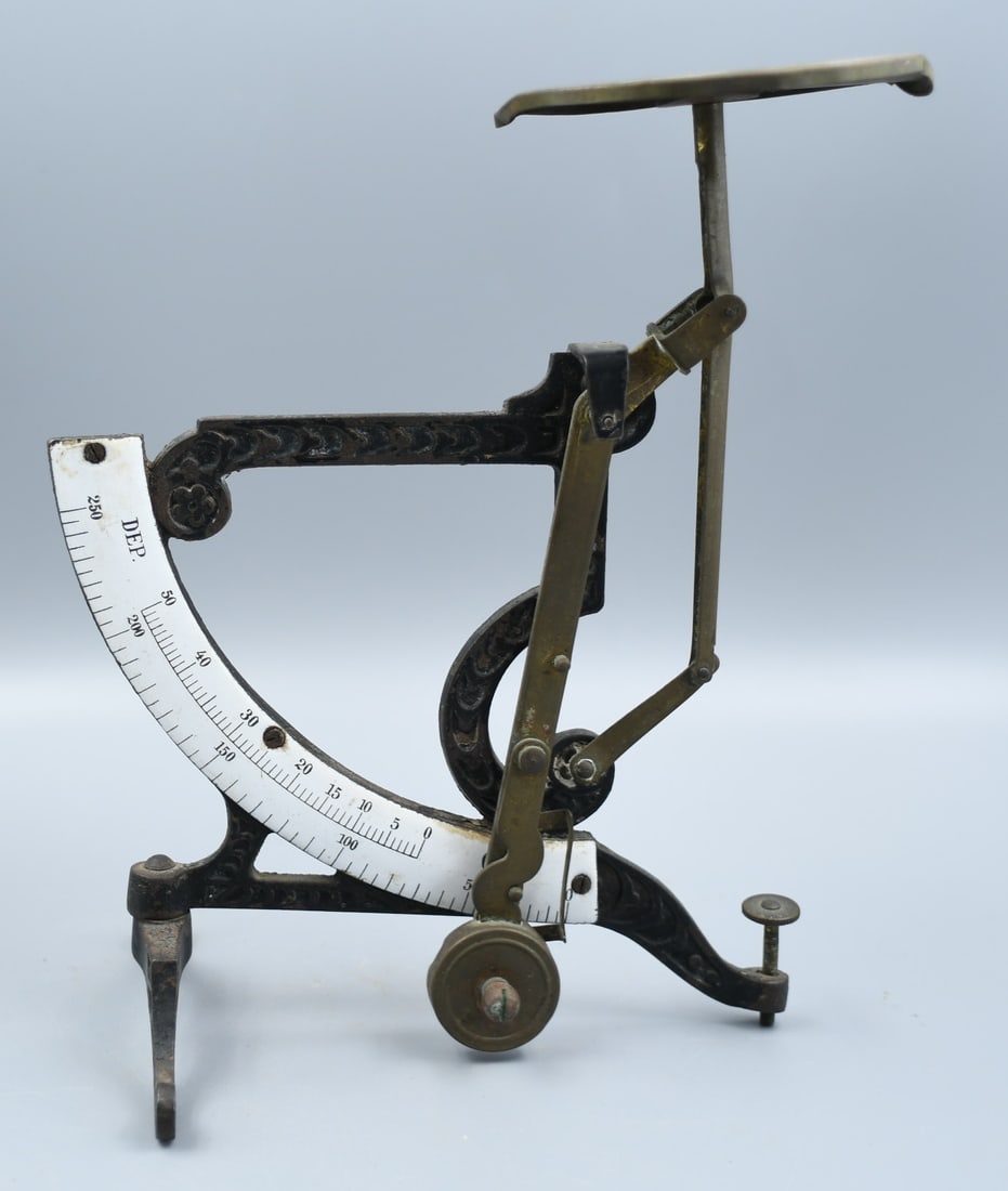 Vintage Postal Scale: Very scarce Antique Cast iron and brass pendulum postal scale. Has enamel scale bar. overall height-8 3/4". Leg span-4 1/2"x 6 1/4". Weight- 15oz. (NOTE-Weight and dimensions are before packaging)