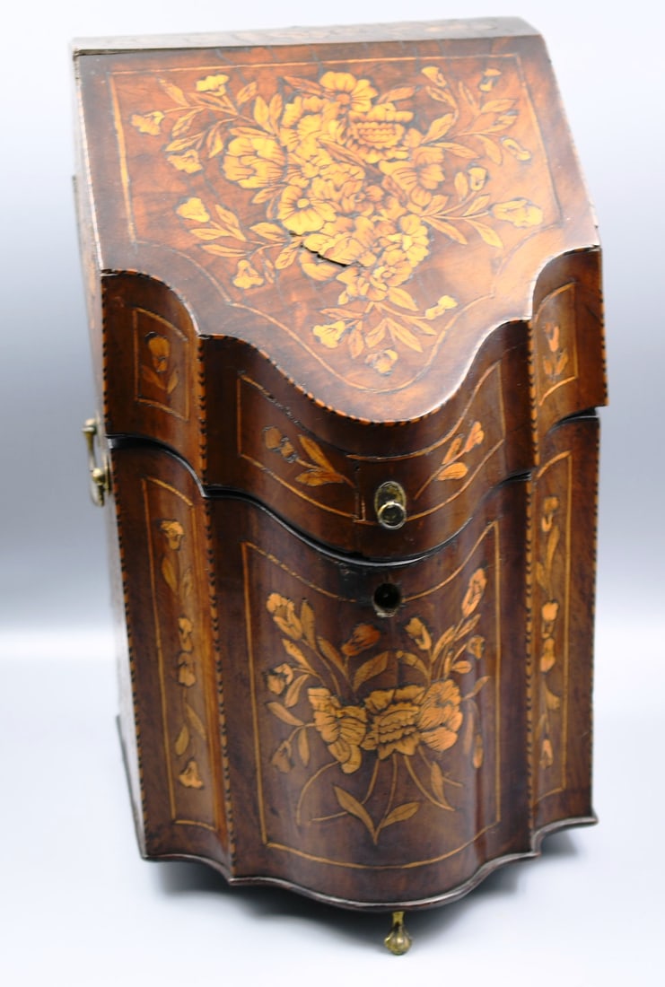 Early 19th century Knife Box: THE KEY FELL OUT AS WE EXAMINED IT TODAY, and it turns but it doesn't lock it. This is either late 18th century or early 19th century in need of restoration, but body is solid. There is inlay througho