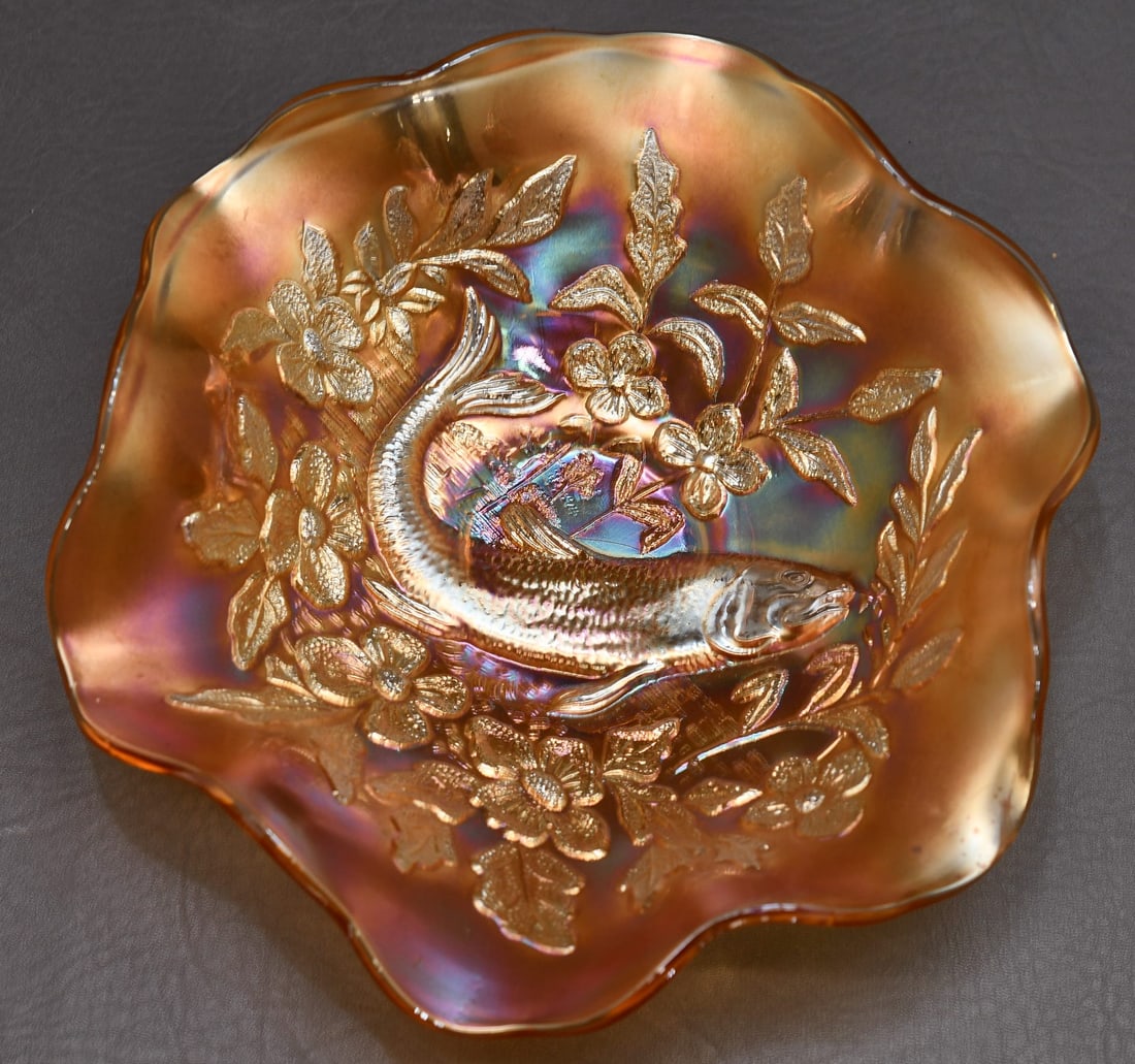 Carnival Glass Trout & Fly Bowl: Millersburg Trout & Fly Bowl depicting a trout fetching a fly with sea weed surrounding them. Dimensions given are for the item(s) & weight is with the packaging.