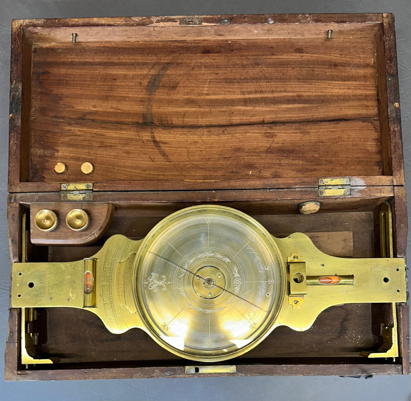 19th Century Surveyor Compass & Measuring Chain E & G W Blunt: E. & G. W. Blunt 1811-1866 New York, according to the serial number 277 this level would date sfter 1849. It comes with the original wood case and the very difficult to find survey measuring chain. Sh
