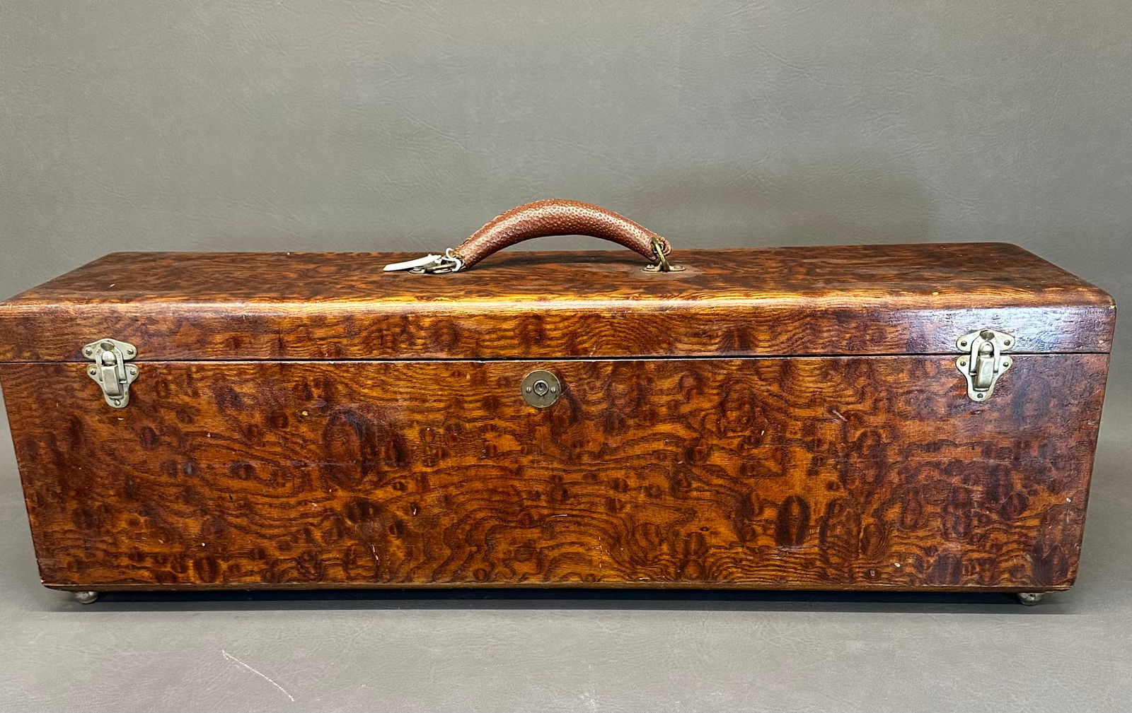 Beautiful Hand Made Wood Carpenters Chest: 30" long with a leather handle and round ball casters, custom hand made by a carpenter for himself. Looks like ash & ash burl. Shipping dimensions given are for the item(s) grouped as prepared for pac