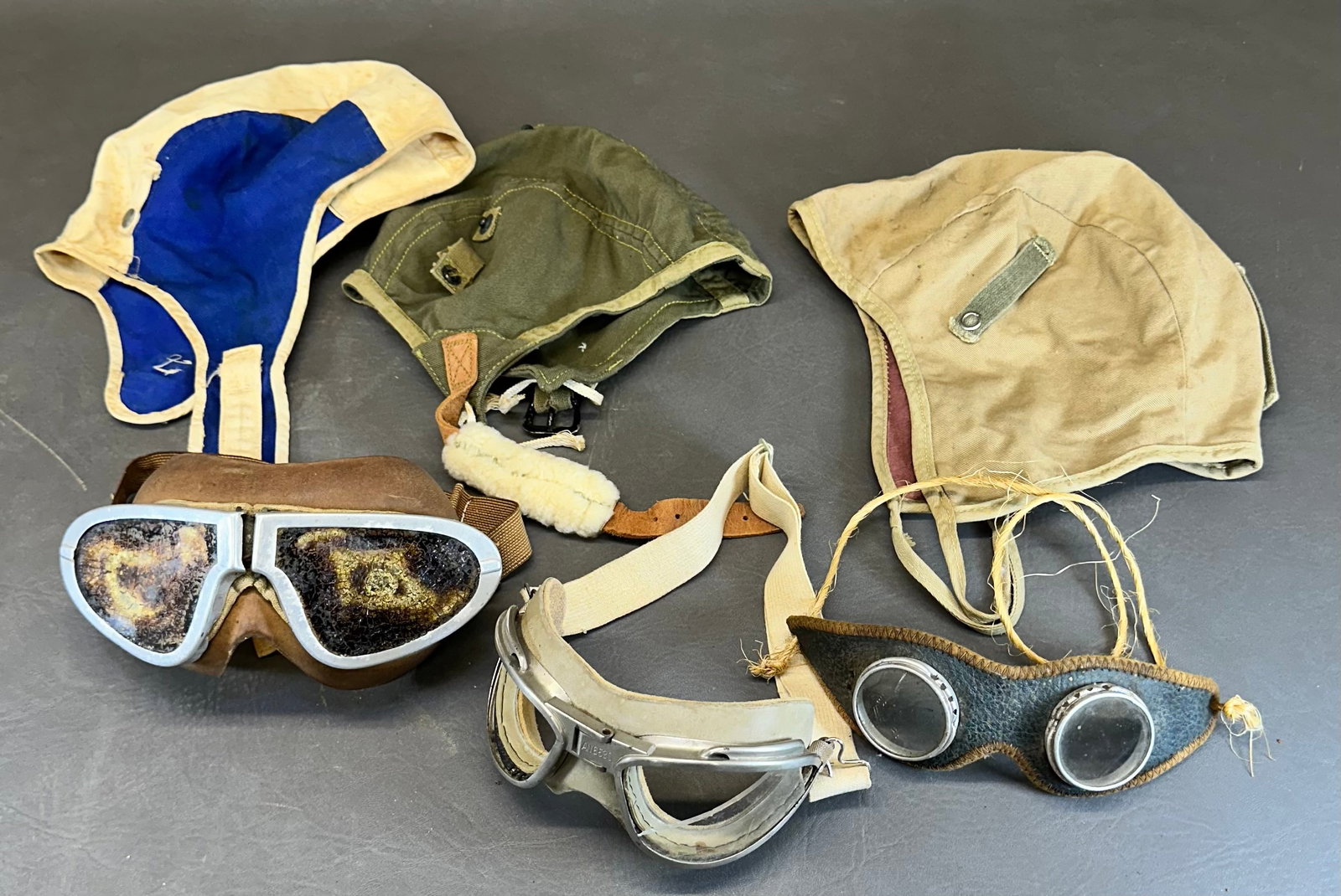 WW2 Pilot Items: These where included with a bomber pilots estate. Shipping dimensions given are for the item(s) grouped as prepared for packing & weight is with the packaging.