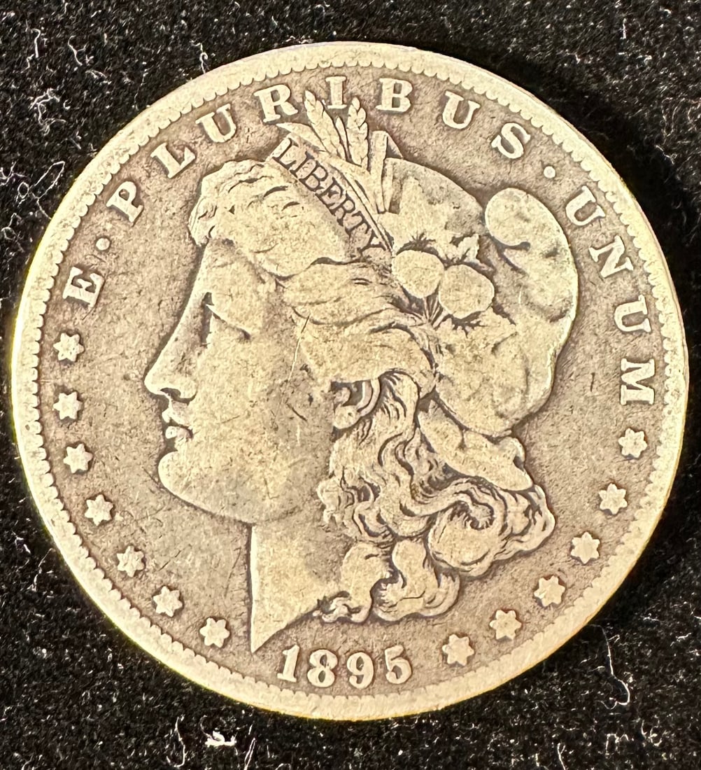 US Morgan Dollar 1895 0 KEY DATE: This coin has a very low mintage of 450,000. , Estimate grade F-12, you be the judge. Shipping dimensions and weight given are for item(s) packaged.