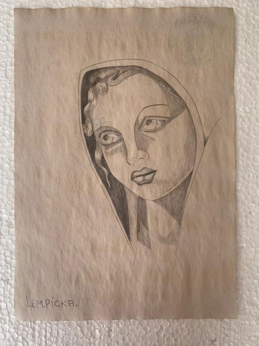 Signed Tamara de Lempicka Charcoal Drawing on paper: Signed and Stamped Tamara de Lempicka Charcoal Drawing on Paper. verso stamp inscribed "Musee d. Orsay". Aprox size 20 x 30 cms. This item has limited provenance, it doesnt have any documentation or c