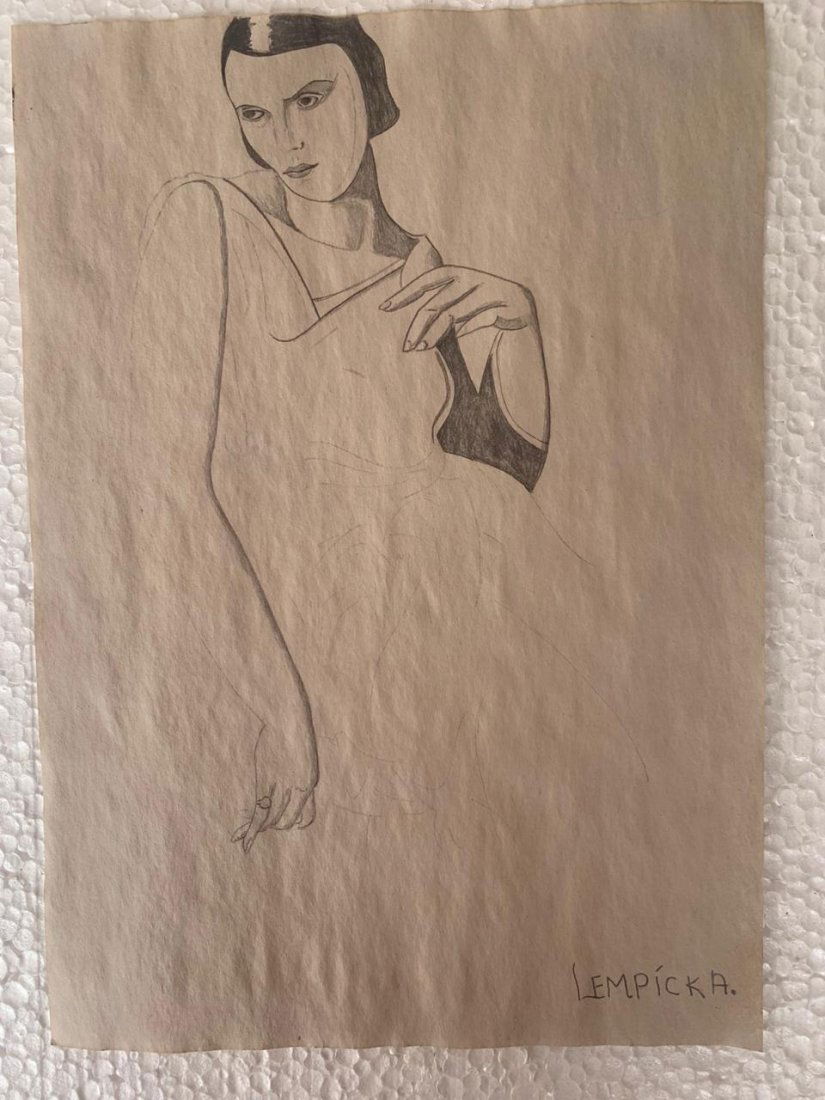 Signed Tamara de Lempicka Charcoal Drawing on paper: Signed and Stamped Tamara de Lempicka Charcoal Drawing on Paper. verso stamp inscribed \"Musee d. Orsay\". Aprox size 20 x 30 cms. This item has limited provenance, it doesnt have any documentation or