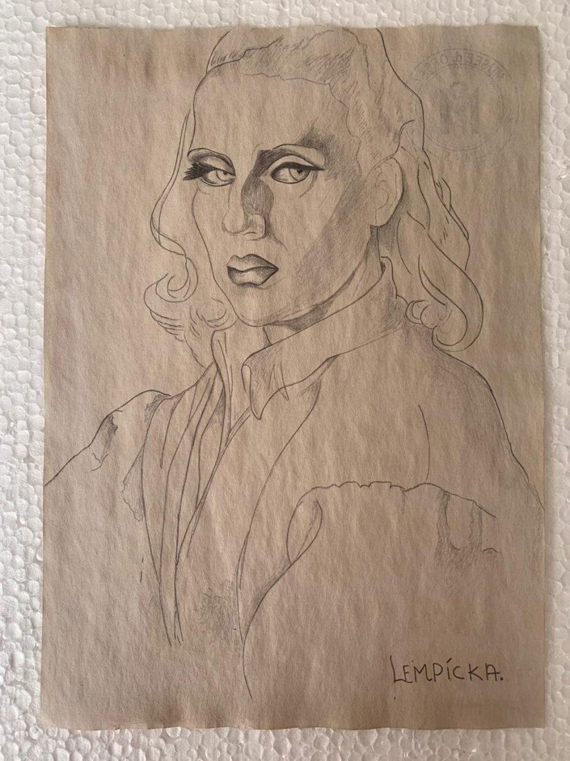 Signed Tamara de Lempicka Charcoal Drawing on paper: Signed and Stamped Tamara de Lempicka Charcoal Drawing on Paper. verso stamp inscribed \"Musee d. Orsay\". Aprox size 20 x 30 cms. This item has limited provenance, it doesnt have any documentation or