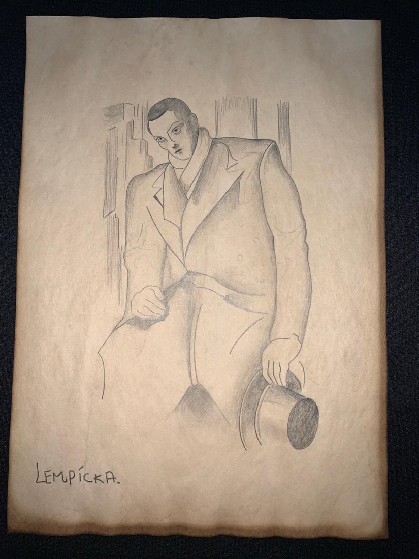 Signed & Stamped Tamara de Lempicka Drawing on paper: Signed and Stamped Tamara de Lempicka Charcoal Drawing on Paper. verso stamp inscribed "Musee d. Orsay". Aprox size 20 x 30 cms. This item has limited provenance, it doesnt have any documentation or c