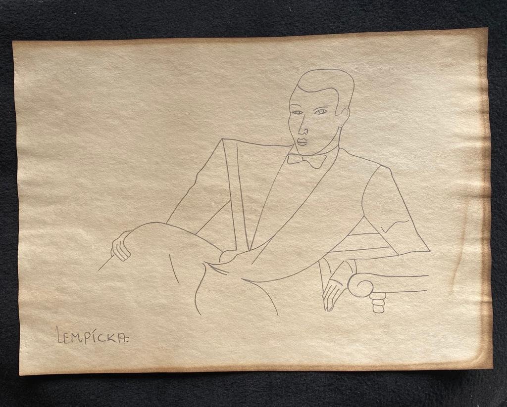 Signed & Stamped Tamara de Lempicka Drawing on paper: Signed and Stamped Tamara de Lempicka Drawing on Paper. . Aprox size 20 x 30 cms. This item has limited provenance, it doesnt have any documentation or cerfication, Sold "as is" to the manner or style