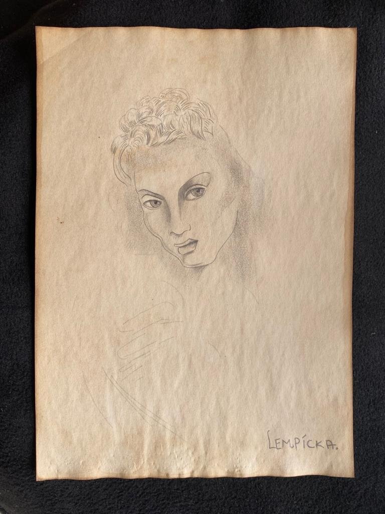 Signed & Stamped Tamara de Lempicka Drawing on paper: Signed and Stamped Tamara de Lempicka Drawing on Paper. . Aprox size 20 x 30 cms. This item has limited provenance, it doesnt have any documentation or cerfication, Sold "as is" to the manner or style