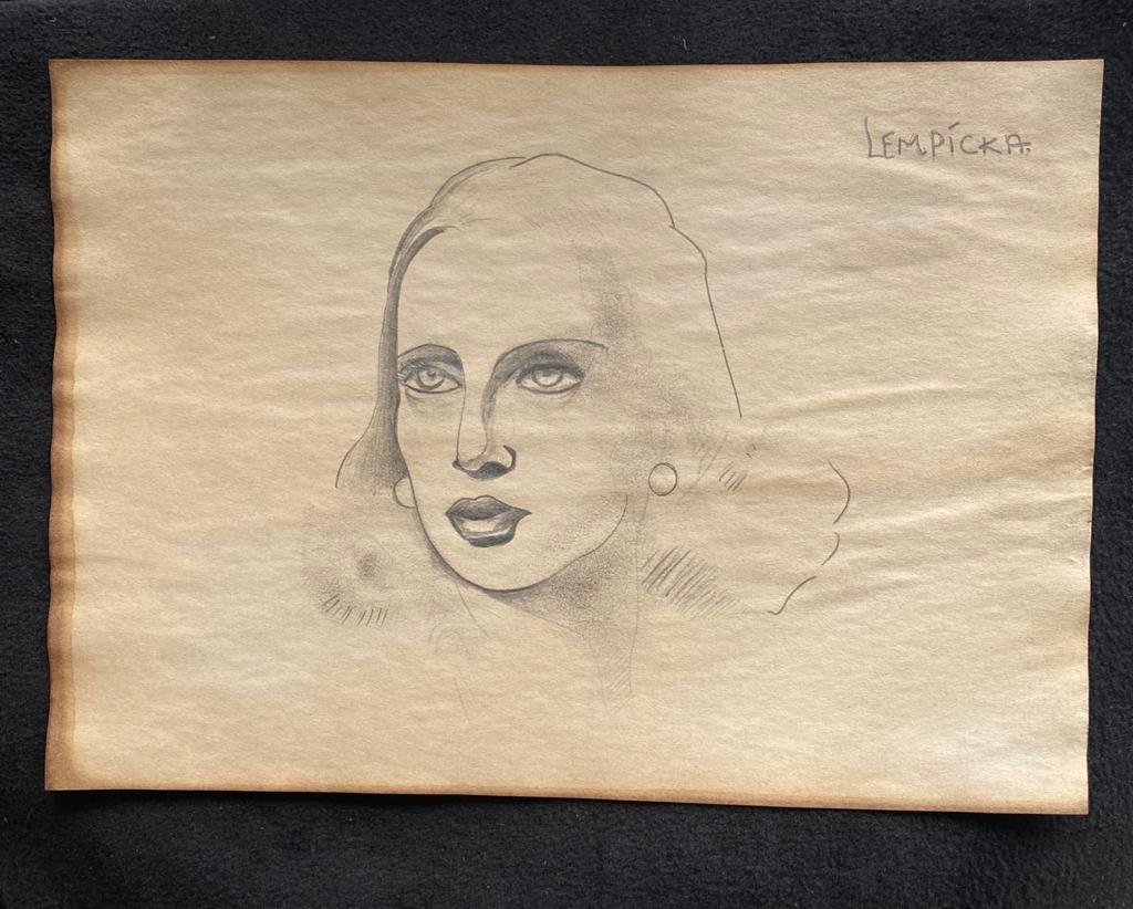 Signed & Stamped Tamara de Lempicka Drawing on paper: Signed and Stamped Tamara de Lempicka Drawing on Paper. . Aprox size 20 x 30 cms. This item has limited provenance, it doesnt have any documentation or cerfication, Sold "as is" to the manner or style