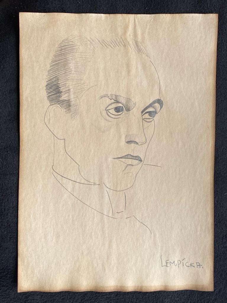 Signed & Stamped Tamara de Lempicka Drawing on paper: Signed and Stamped Tamara de Lempicka Drawing on Paper. . Aprox size 20 x 30 cms. This item has limited provenance, it doesnt have any documentation or cerfication, Sold "as is" to the manner or style