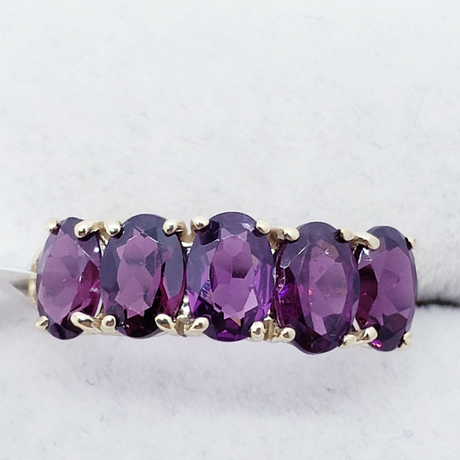 $1198 10K  5 Garnet (2.4ct) Ring (1 of 5)