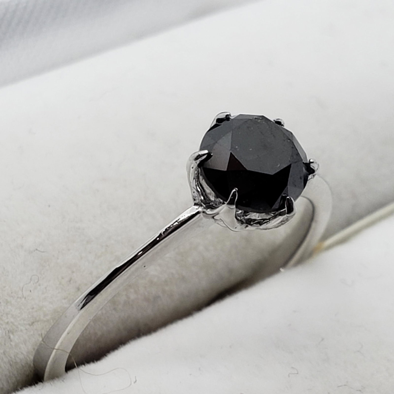 $1200 10K Black Diamond(0.9ct) 1.6Gm Ring: 10K White Gold Black Diamond(0.9ct) 1.6Gm Ring (~Size 6)(Ring is resizable for $40), Made in Canada, Insurance Value $1200 (Estimated Selling Price from $150 to $300) Youtube Link:https://youtu.be/GOB