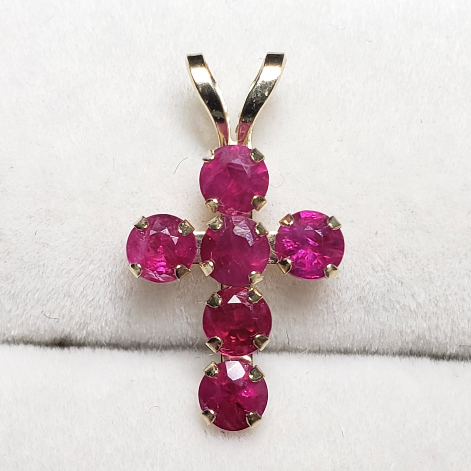$500 10K Burmese Ruby(1ct) Pendant: 10K Yellow Gold Burmese Ruby(1ct) Pendant, Made in Canada, Suggested Retail Value $500