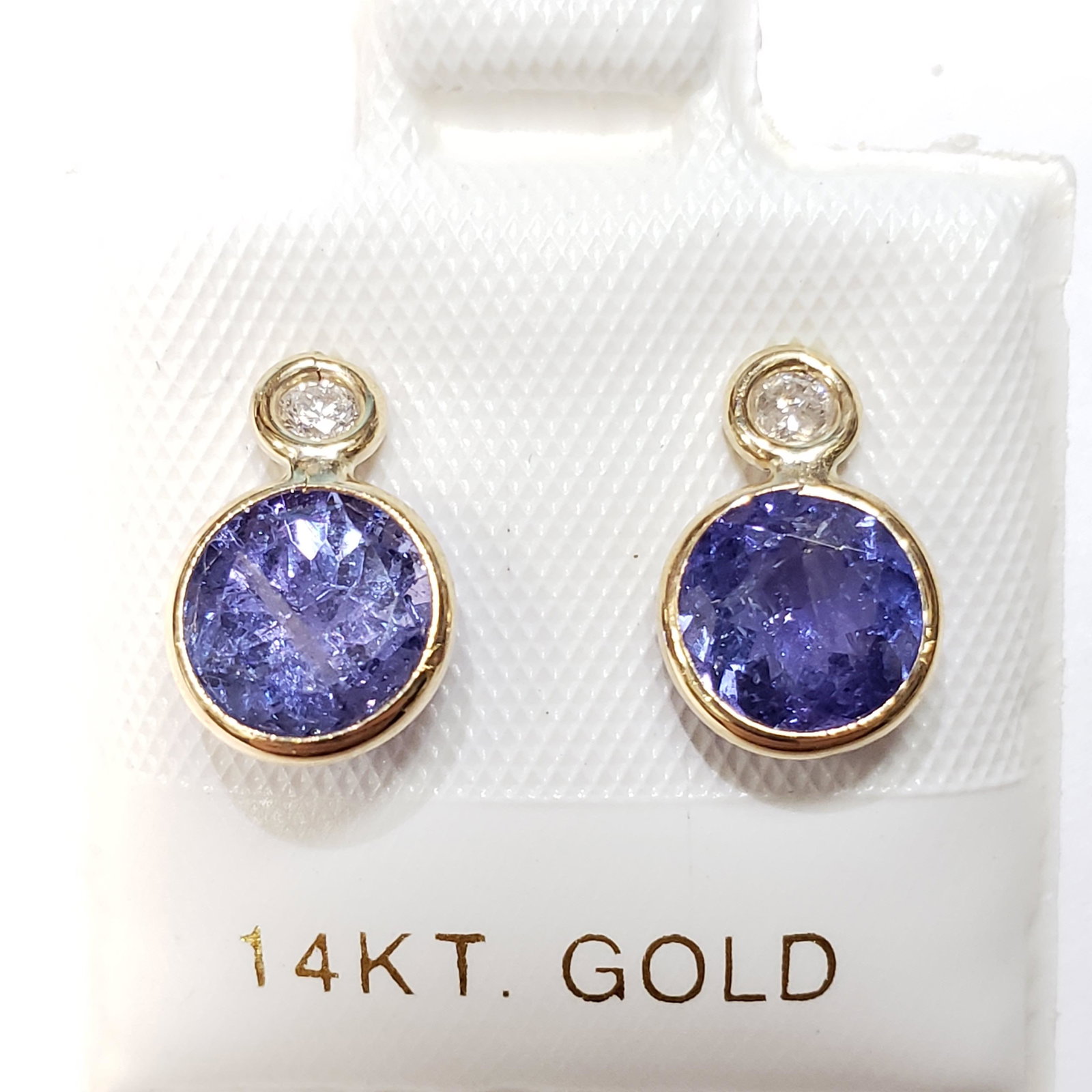 Certified 14K Tanzanite(2.4ct) Diamond(0.08ct): 14K Yellow Gold Tanzanite(2.4ct) Diamond(0.08ct) Earrings (~weight 1.03g), Made in Canada, Suggested Retail Value: $700