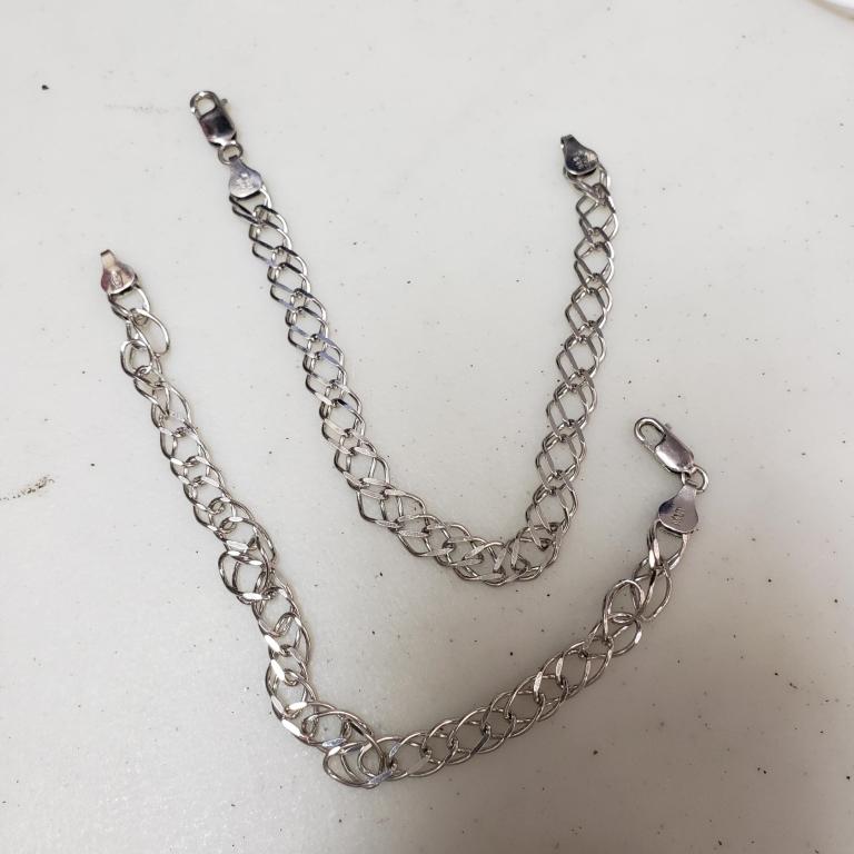 Silver Chain: Silver Set Of 2 Bracelets Chain (~length 7inches) (~weight 10.5g)