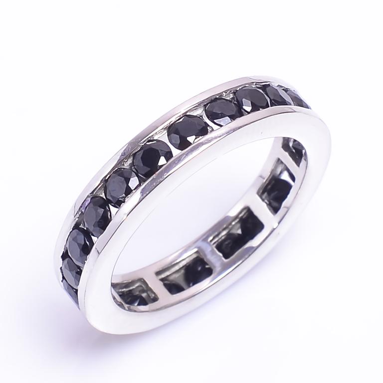 Silver Black Spinel(2.3ct) Ring: Silver Black Spinel(2.3ct) Rhodium Plated Ring (~Size 7.5)(Ring is resizable for $40) (~weight 4.15g)