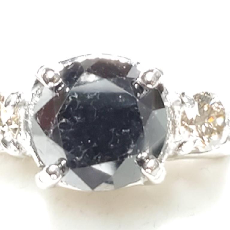 Certified 10K Black Diamond(2.4ct) Diamond(0.39Ct,: 10K White Gold Black Diamond(2.4ct) Diamond(0.39Ct, Si1-Si2, G-I) Ring (~Size 6.5) (~weight 4.37g), Made in Canada, Suggested Retail Value: $2500