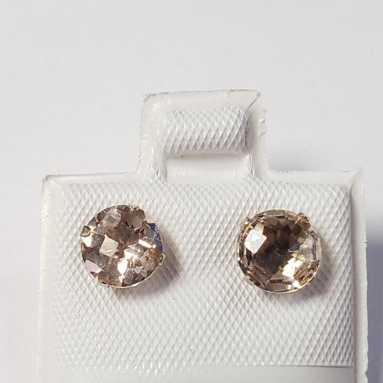 $200 10K Morganite(1.28ct) Earrings: 10K Yellow Gold Morganite(1.28ct) Earrings, Made in Canada, Suggested Retail Value $200
