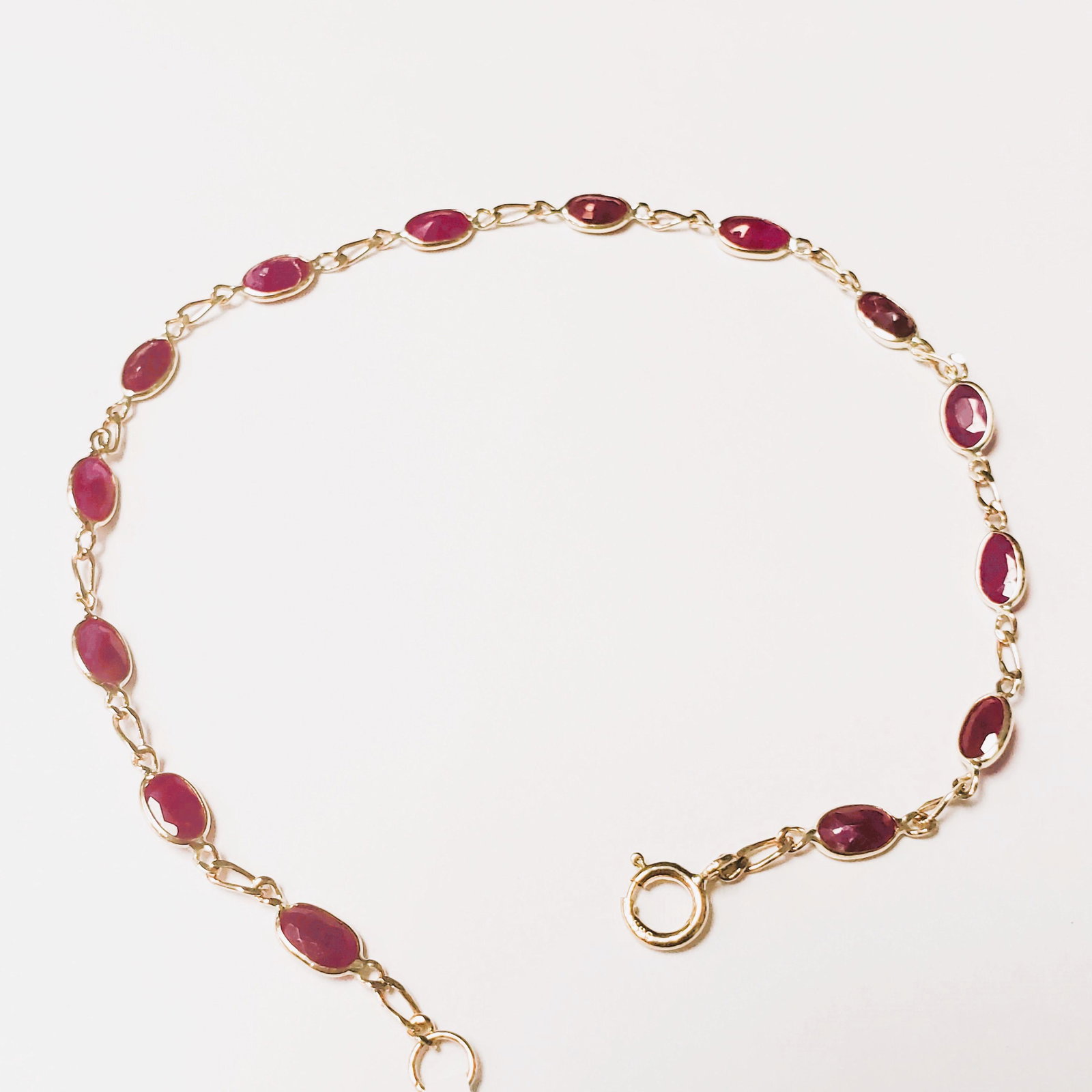 Certified14K Ruby 7"(3.6ct) Bracelet: 14K Yellow Gold Ruby 7"(3.6ct) Bracelet (~weight 2.03g), Made in Canada, Suggested Retail Value:$1400