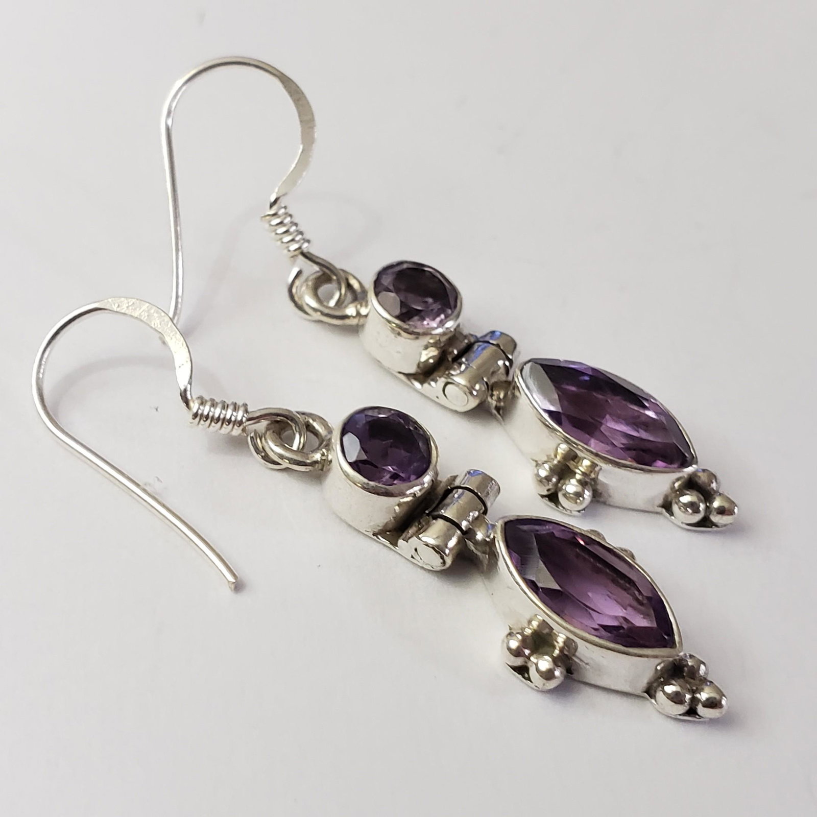 $160 Silver Amethyst Earrings: Silver Amethyst Earrings (~Size 0) (~length 0 inches) (~weight 4g), Suggested Retail Value $160