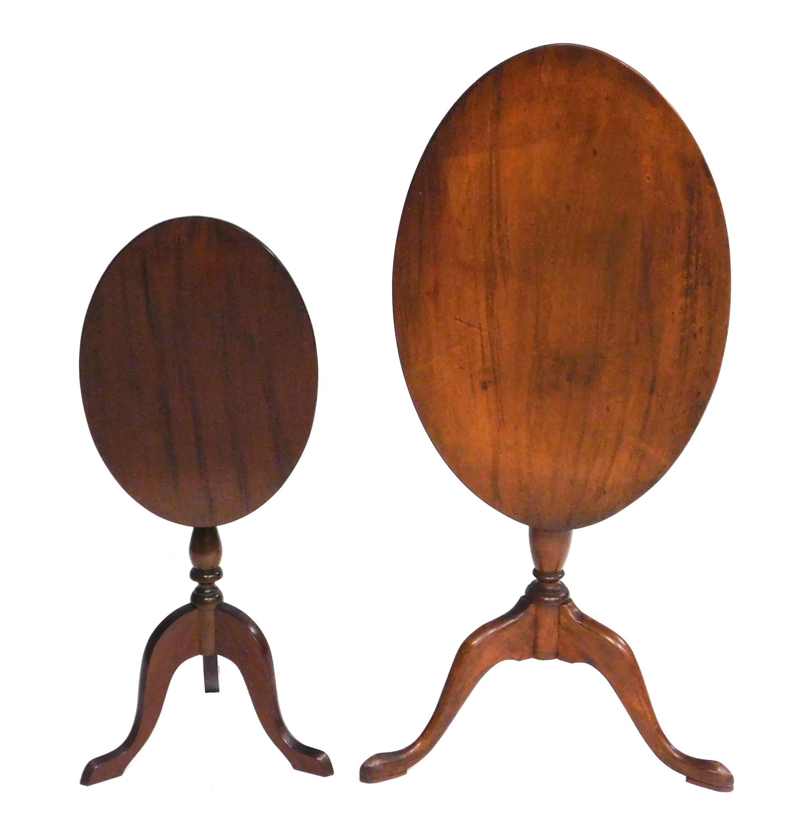 Two queen Anne style candlestands, 20th C., including: (1 of 1)