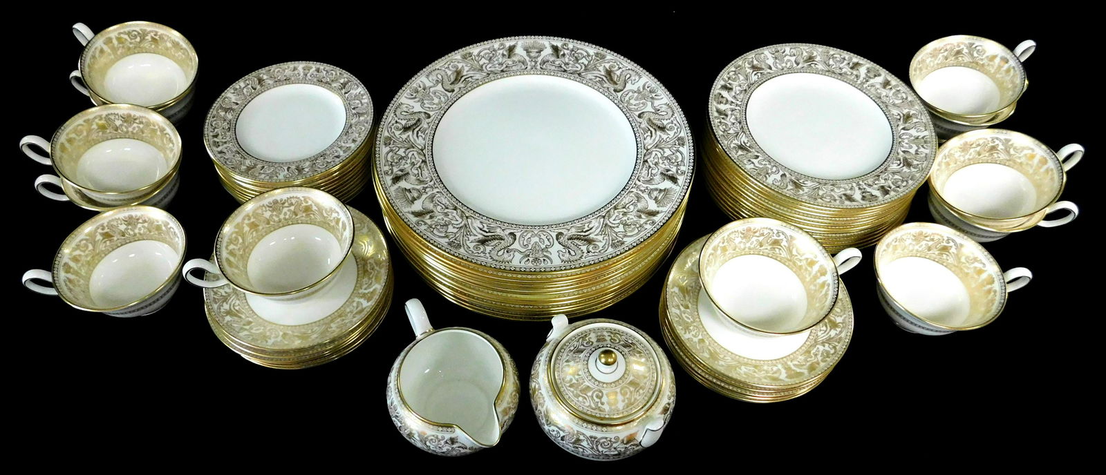 Wedgwood "Gold Florentine" #W4219 dinnerware, gilt with (1 of 4)