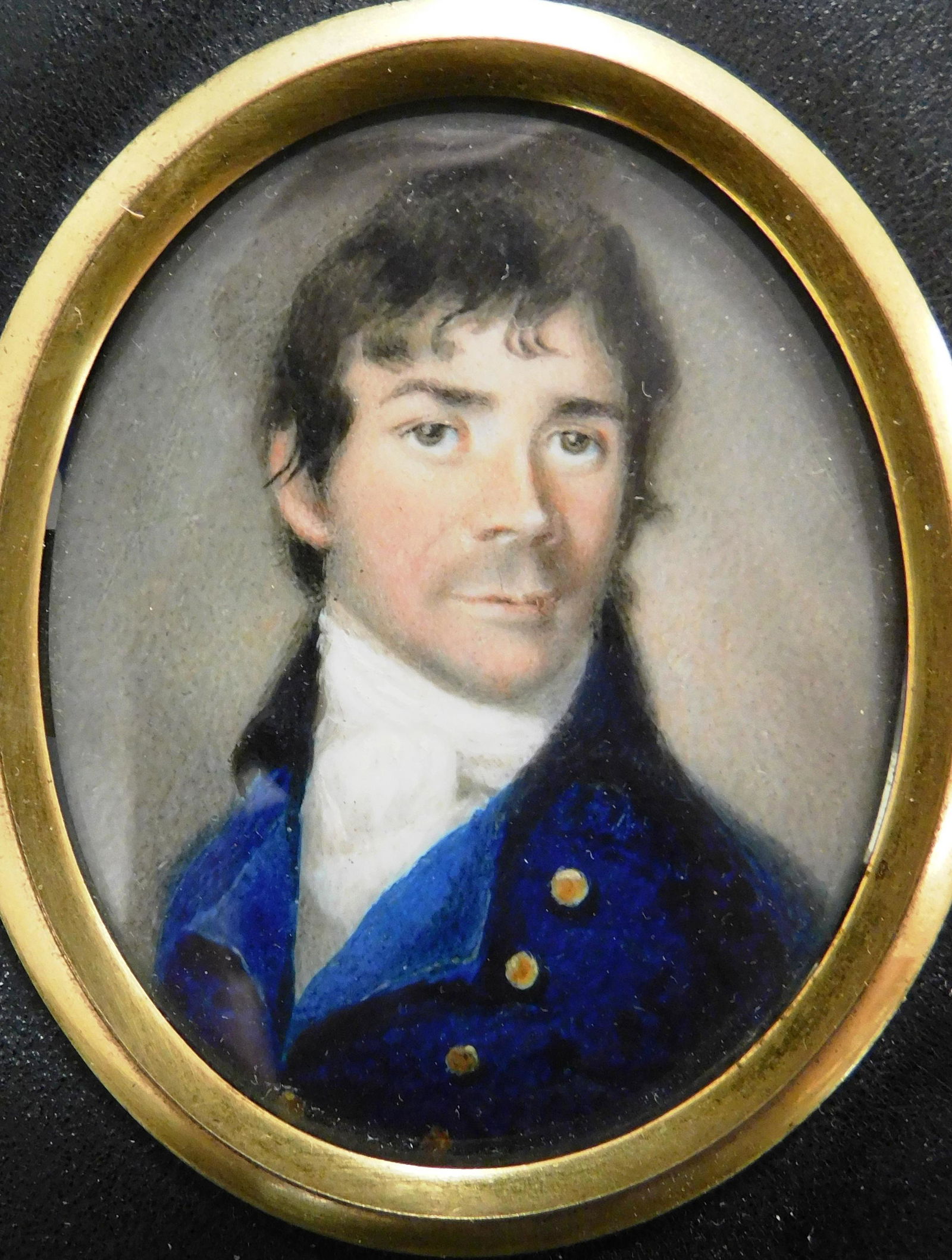 MINIATURE: Portrait of a handsome gentleman in Federal period dress, 19th C., watercolor on oval (1 of 3)