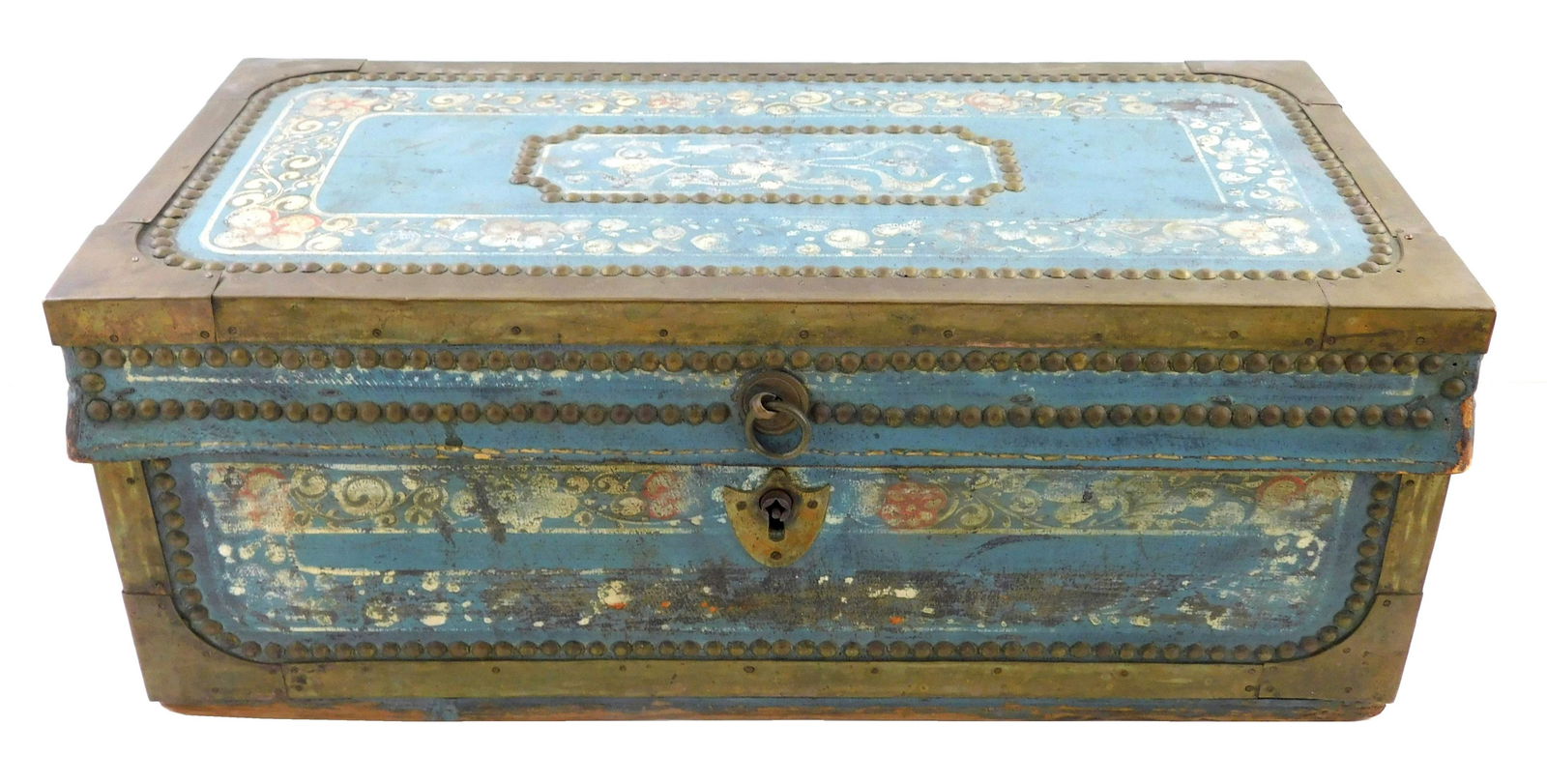 Chinese export camphorwood chest, 19th C., leather sides and top painted blue  with white and red (1 of 3)
