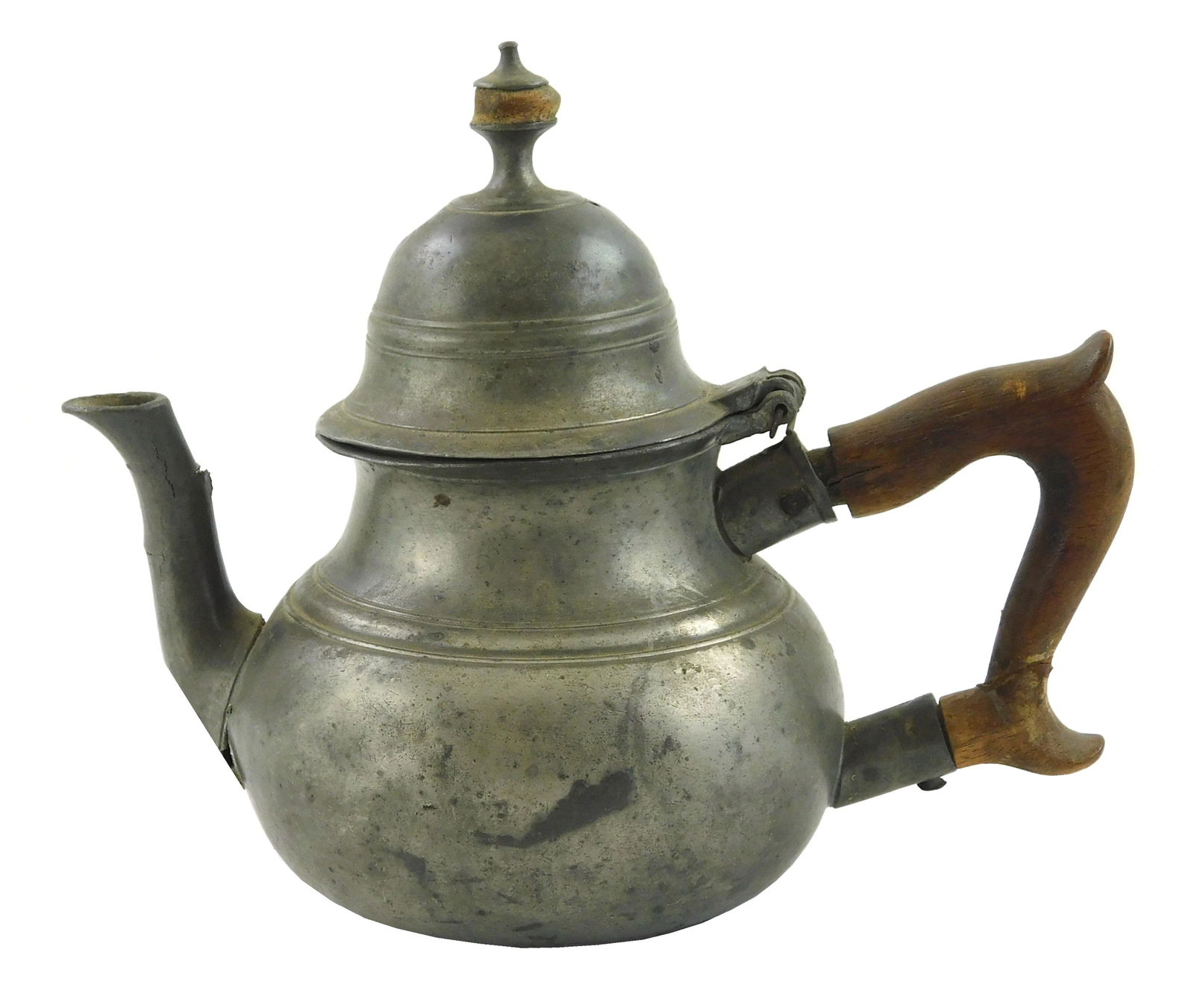 American pewter teapot attributed to William Will (Philadelphia, 1764-1798), Queen Anne form, high (1 of 5)