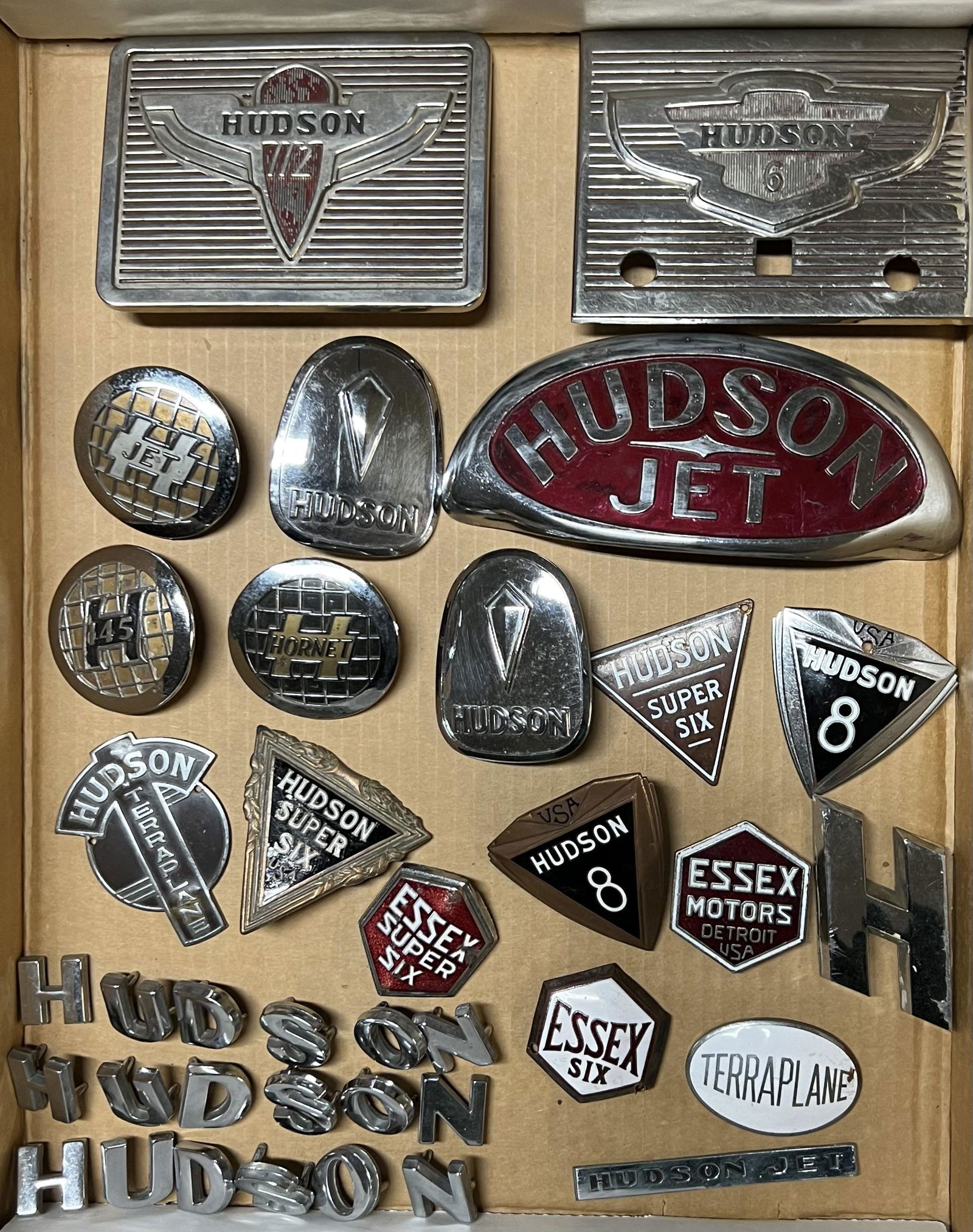 Hudson and Essex badges, name plates, etc from the 1920’s - 1950’s, good to VG condition. (1 of 3)